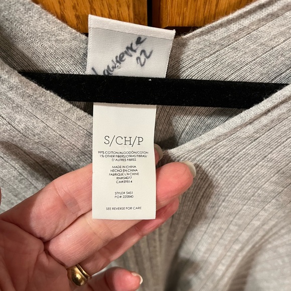 CAbi Gray V-Neck Top - Picture 8 of 12